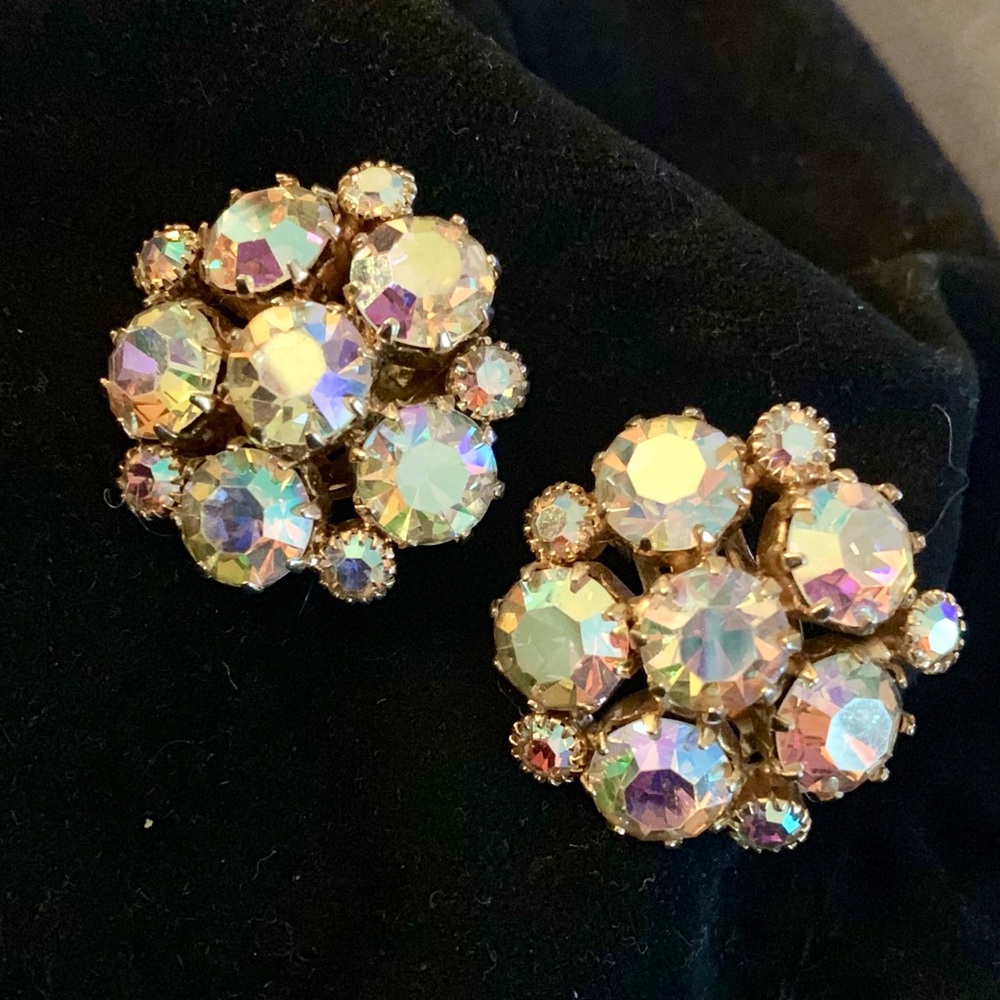 Vintage Weiss Aurora Borealis RS Clip on Earrings